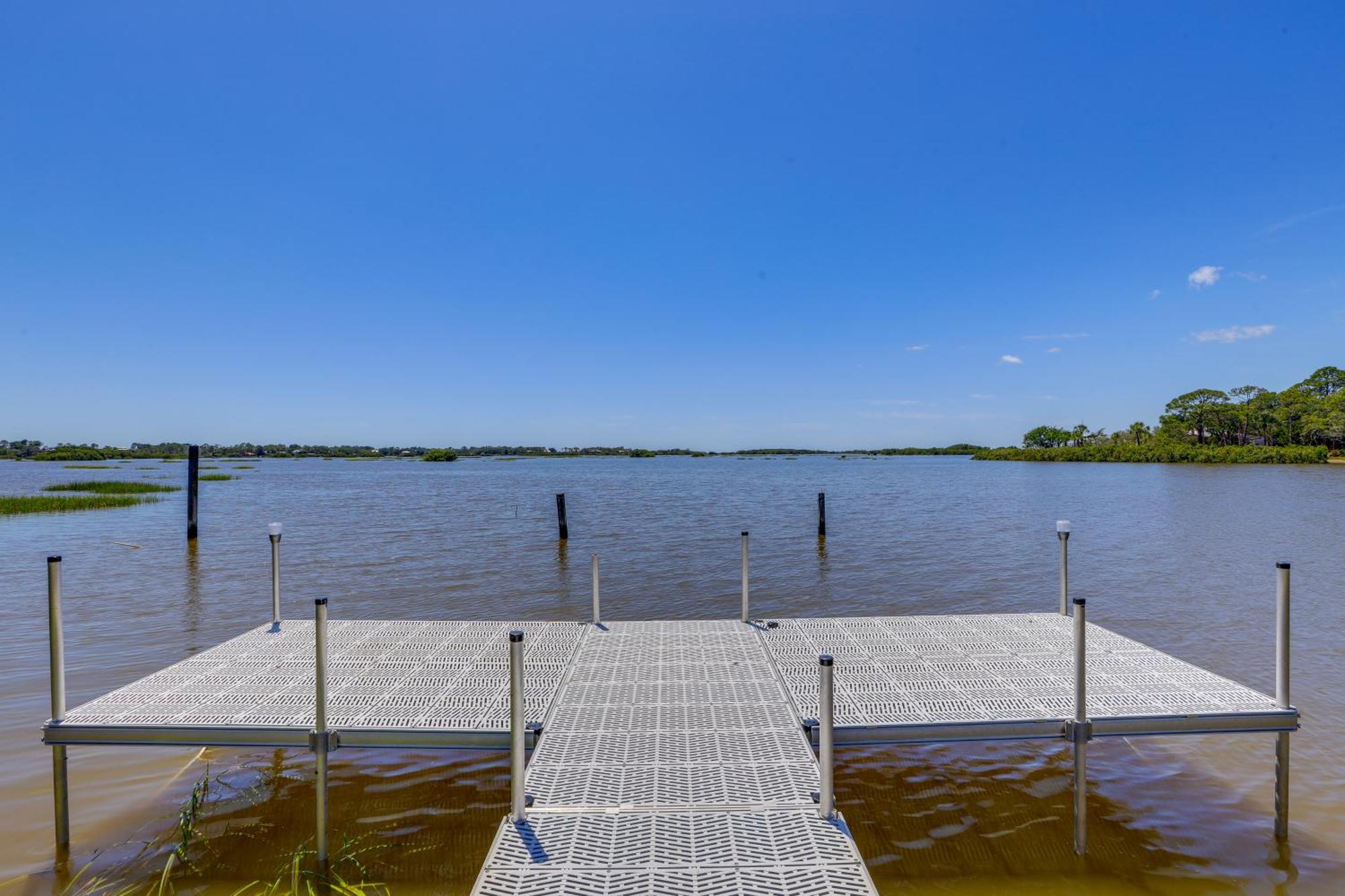 Villa Waterfront Duplex With Dock And Views Near Town! Cedar Key Exterior foto