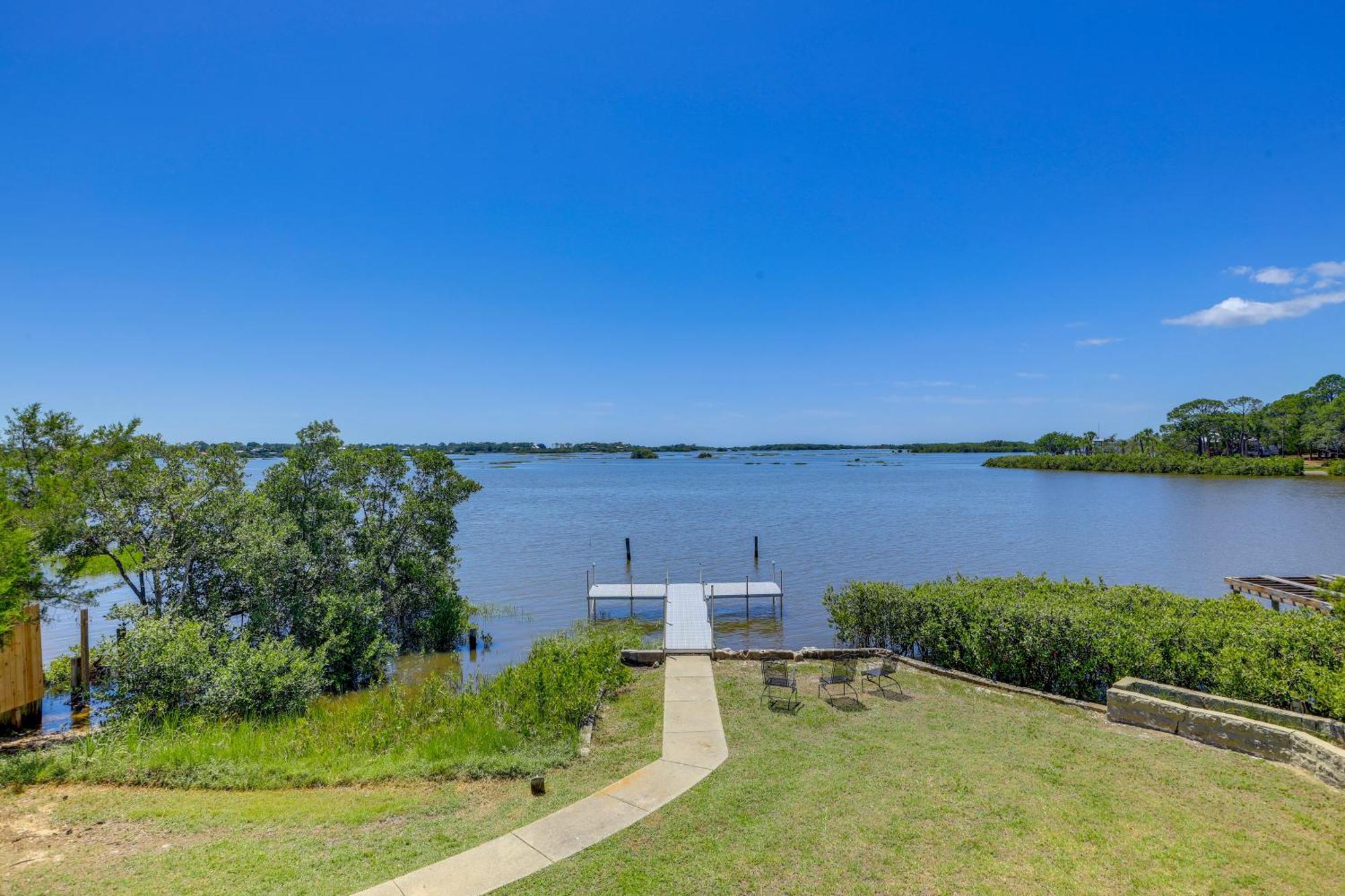 Villa Waterfront Duplex With Dock And Views Near Town! Cedar Key Exterior foto